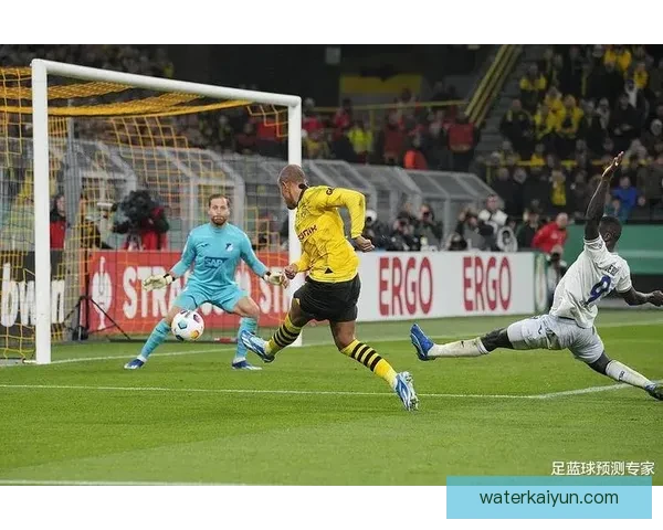 奥格斯堡定位球表现持续提升，球队在进攻端威胁性增强